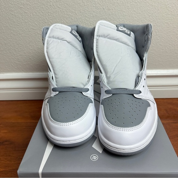 Jordan 1 Retro High OG Stealth Size 11 - Picture 6 of 8